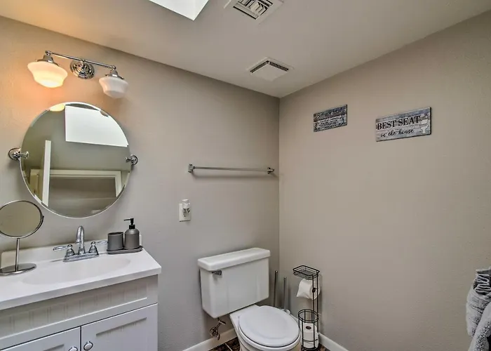 1/2 Mi To Spring Training! W/ Patio In * Tempe